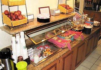 Gatehouse Suites East Lansing Restoran foto